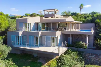 Image de Villa moderne - piscine - Vue mer - 4 chambres, 8 couchages, Mahon - Minorque