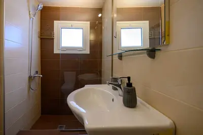 Image de Earth house remodeled in a traditional area close to the main square of kalamata
