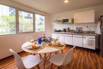 Image de Fully equipped kitchen, high speed internet, comfy king-size bed and a sofa bed