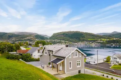 Image de Hardangerfjord hideaway - luxury heritage home near Norheimsund, Kvam