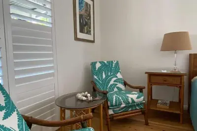 Image de Swimmers Rest-classic beach house at Shoal Bay, Nsw, 3 bdrm. Dog friendly.