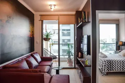 Image de 1 BedRoom Super comfy  Modern Bright with Parking, Ac. Double Glass Window