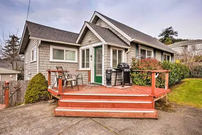 Image de Charming Gold Beach Home < 1 Mi to Rogue River!
