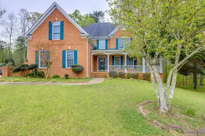 Image de Quaint Fayetteville Vacation Rental w/ Lake Access