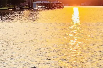 Image de Cozy Lakehouse with nice view of the lake near Canton Tx!