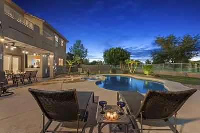 Image de Golf Course Executive home with Heated Pool!