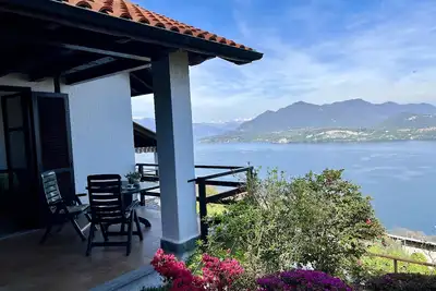 Image de Alba Sul Lago - fantastic lake and panoramic view, perfect starting position