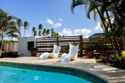 Image de Caribbean Backyard House with Private Pool