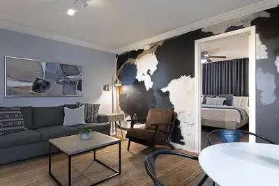 Image de Your Tmc Flats! Sleeps 28, 14br, 7ba, 7pa