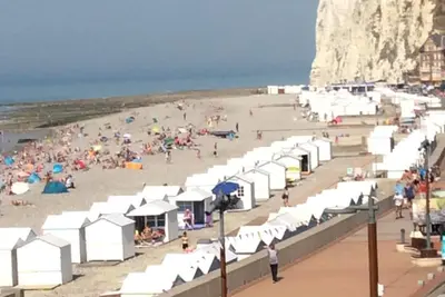Image de La Falaise, appartement au deuxième étage face à la mer