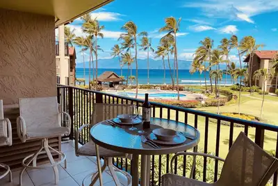 Have it All! Spacious 2Bdrm 2Bath w/Ac, awesome view, & exceptional value