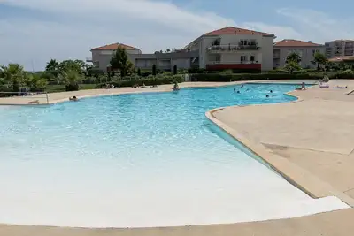 Image de Juan Les Pins - 3 Pièces Proche Plage Dans Domaine Sécurisé Avec Vaste Piscine