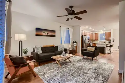 Lowry Gem! ! 2 King Bed! ! 5✮ Walk Score