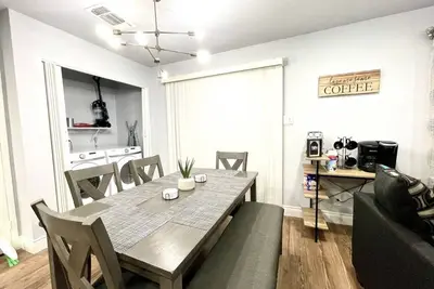 Image de Modern 3 Beds In San Antonio with patio/Randolph Afb
