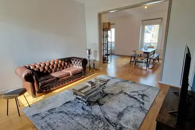 Image de Typical Mans house, renovated, quiet, with exterior - In the centre - 8 places