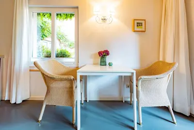 Image de Appartement-Gartenhaus-Patio-Salle de Bain amenagée