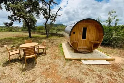 Image de V&R Sky Ranch~Hot Tub~Starry Skies~Dry Sauna~
