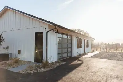 Image de Calistoga Vineyard House