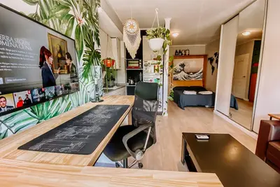 Image de Bright Studio with balcony, hammock and big desk