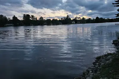 Image de Relaxing, secluded, dog friendly getaway with kayaks and paddle boat