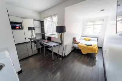 Image de Stunning studio next to restaurants!