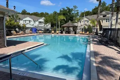 Image de Stylish & Spacious in the Heart of Jacksonville!