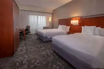 Image de A short drive from Delaware Park Casino & Racing! W/ Pool Access & Free Parking!