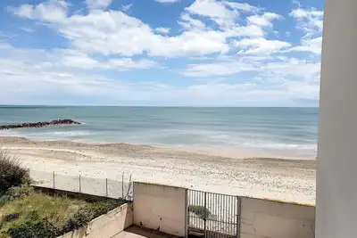 Image de T3 renove 6 couchages avec parking près plage - Palavas