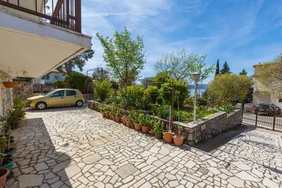 Image de apartment with balcony
