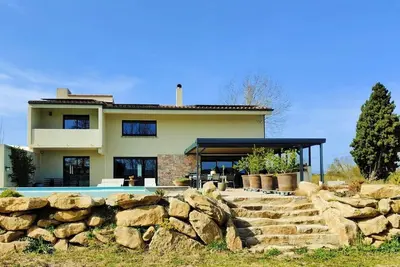 Image de Charmante villa climatisée - 4 suites parentales - Piscine - Espace extérieur