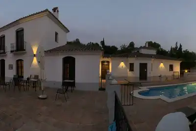 Image de Modern holiday home with lots of privacy, pool and 2 terraces
