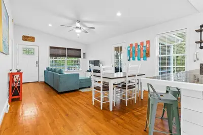 Image de A Sea Turtle Shore-Salty Carolina Vibes