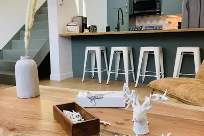 Image de Unique appartement 2 étages avec terrasse privée