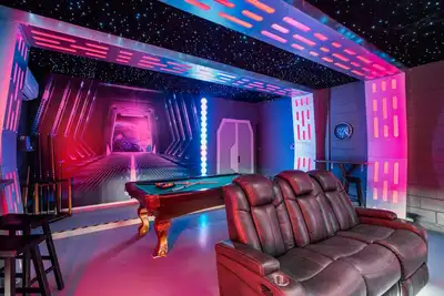 Image de Disney Home w/ PoolSlide, Playroom and Park Shuttle Services
