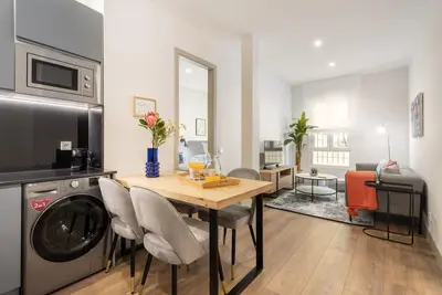 Image de Apartamento para 4 en Chamberi ( Quevedo V )