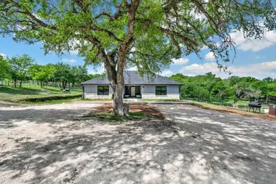 Image de Enjoy the country views! Unit A