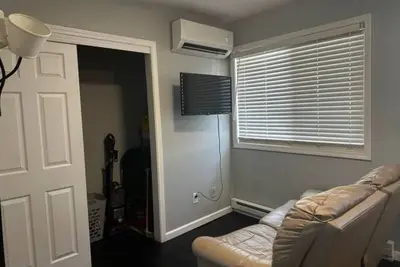 Image de 2 Bdrm Home*Full Kitchen*Near Falls Park+Dwntwn