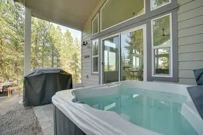 Image de New Meadows Golf Resort Vacation Rental w\/ Hot Tub