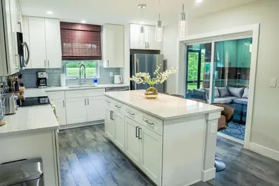 Image de Warm Mineral Spring 3br/2ba home