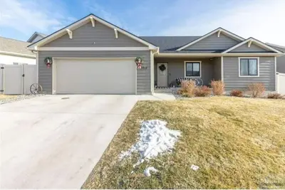 Image de Premium Home with Fire Pit-Patio Private Park, Walking Path, Family Neighborhood