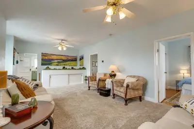 Image de Burley Home w/ Playground - 1 Mi to Golf Course!