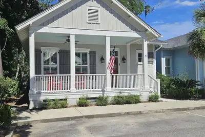 Image de Low Country Cottage in Beautiful Habersham