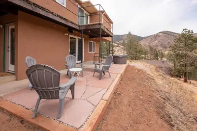 Image de Green Mountain Falls Apt w/ Mountain View, Hot Tub