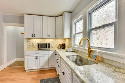 Image de Buffalo Vacation Rental ~ 7 Mi to Downtown!