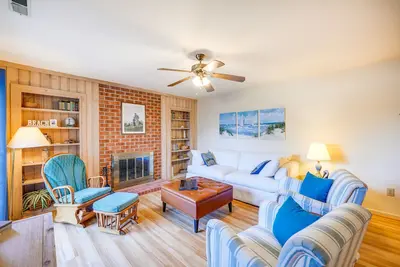 Image de Kitty Hawk Vacation Rental: 1 Mi to Beaches!