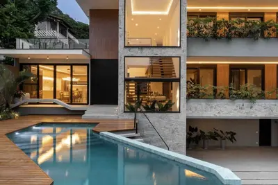 Image de New Luxury Modern Beachside Villa Walk to the Ocean in 10 Min