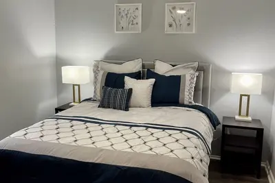 Image de Modern Family Friendly Cozy 2-Bedroom Apartment