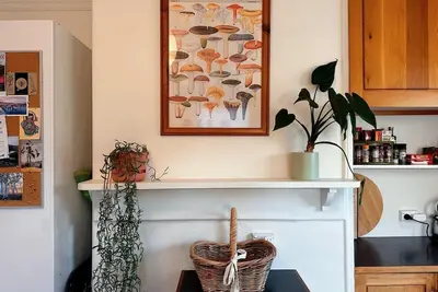 Image de Enchanting Vintage House at South Hobart
