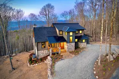 Image de Zion at Eagles Nest - 4br, pet friendly, hot tub, wood burning fireplace!