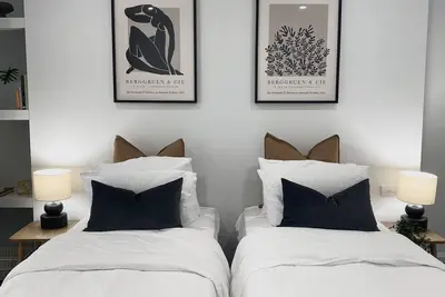 Image de The City Slicker- Close to Everything you Need!